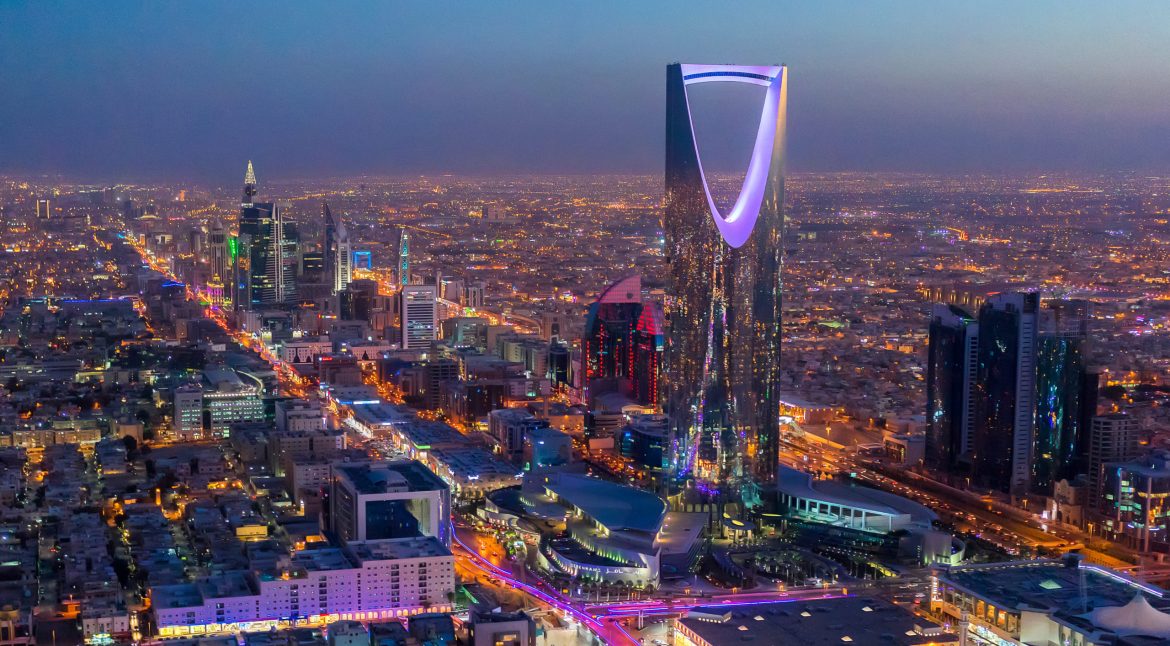 دليل خطوة بخطوة لخدمات IOR/ EOR في المملكة العربية السعودية