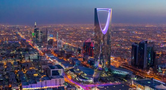 دليل خطوة بخطوة لخدمات IOR/ EOR في المملكة العربية السعودية