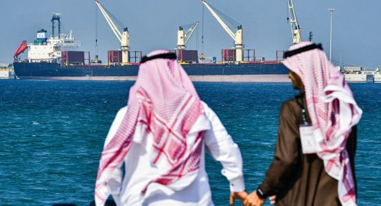التصدير من السعودية: متطلبات وإجراءات يجب أن تعرفها