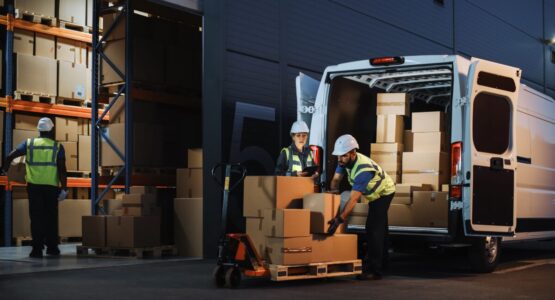 التحول من الوسيط إلى الشريك الذكي