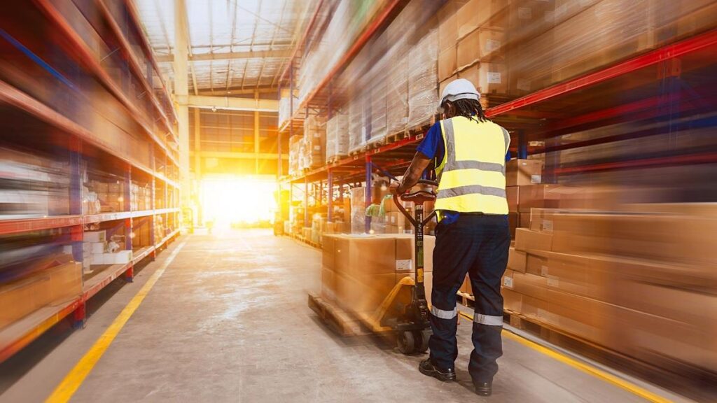 إدارة اللوجستيات في مواسم الذروة