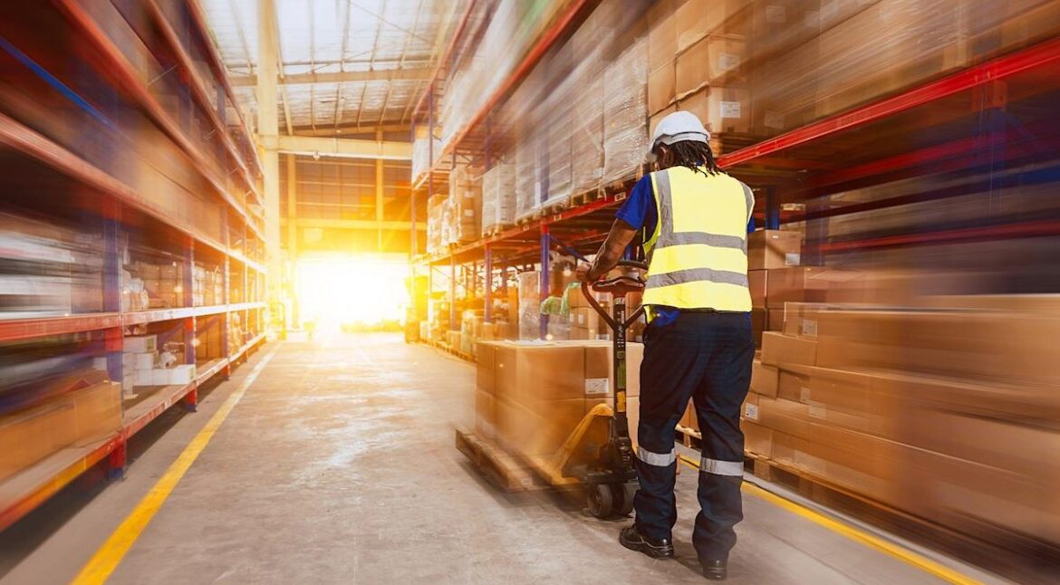 إدارة اللوجستيات في مواسم الذروة